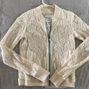 Evy’s tree lace jacket